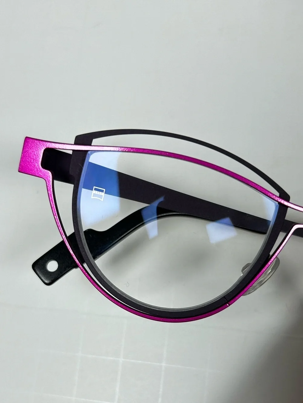 Theo Shape 196 Purple/Magenta Fuchsia/Lila Matte